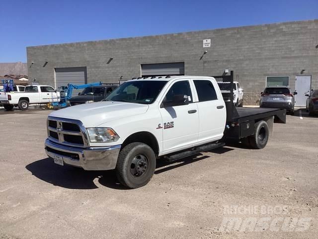RAM 3500 플랫베드/드롭사이드 트럭
