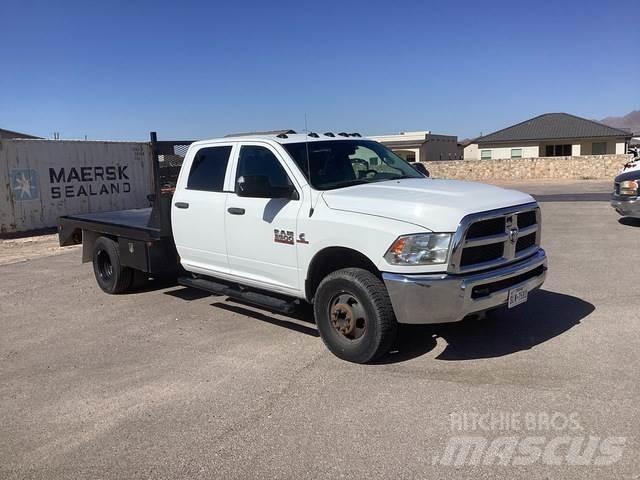 RAM 3500 플랫베드/드롭사이드 트럭