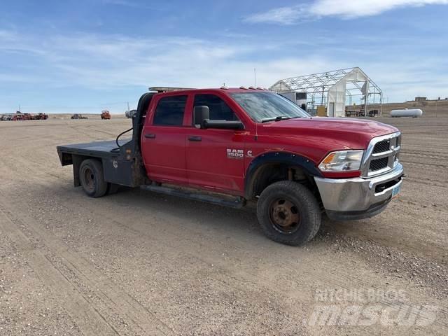 RAM 3500 플랫베드/드롭사이드 트럭