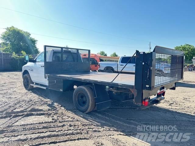 RAM 3500 플랫베드/드롭사이드 트럭