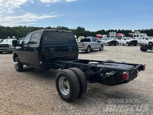 RAM 3500 캐빈 및 인테리어