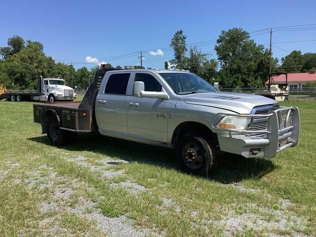 RAM 3500 플랫베드/드롭사이드 트럭