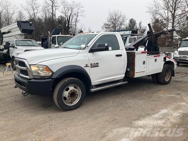 RAM 5500 회수 차량