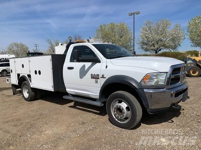 RAM 5500 시립/다목적 차량