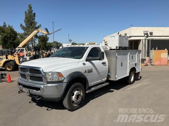 RAM 5500 시립/다목적 차량
