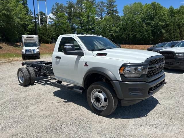 RAM 5500 캐빈 및 인테리어