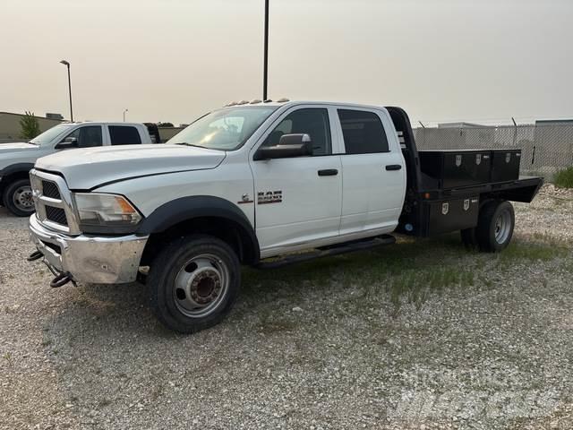 RAM 5500 플랫베드/드롭사이드 트럭
