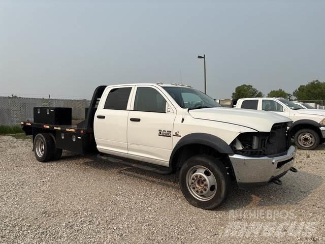 RAM 5500 플랫베드/드롭사이드 트럭