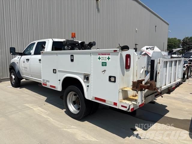 RAM 5500 픽업/드롭사이드