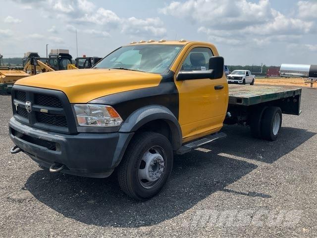RAM 5500 플랫베드/드롭사이드 트럭