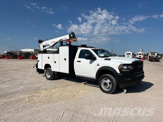RAM 5500 시립/다목적 차량