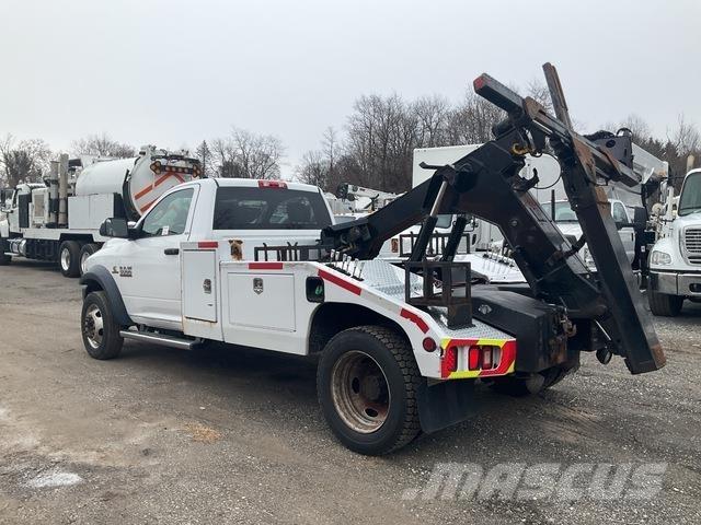 RAM 5500 회수 차량