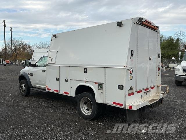 RAM 5500 픽업/드롭사이드