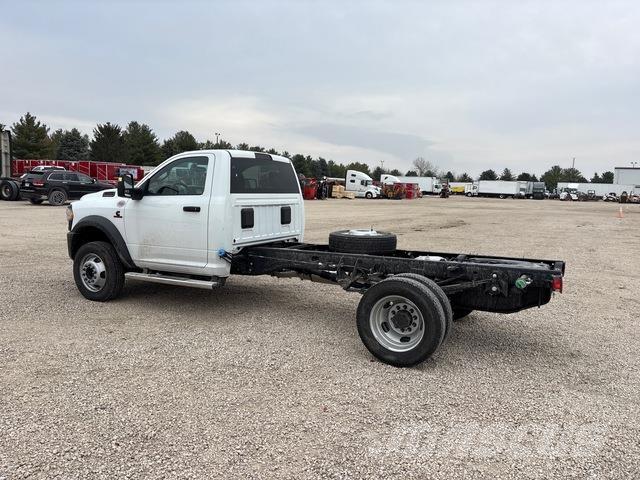 RAM 5500 캐빈 및 인테리어