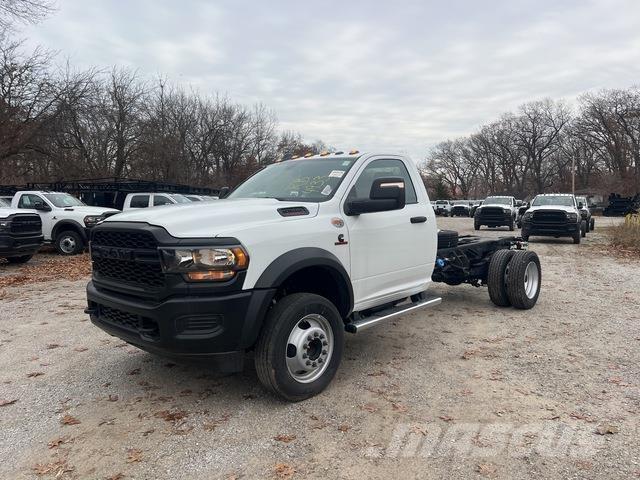 RAM 5500 캐빈 및 인테리어