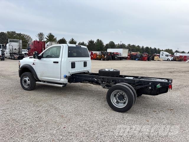 RAM 5500 캐빈 및 인테리어