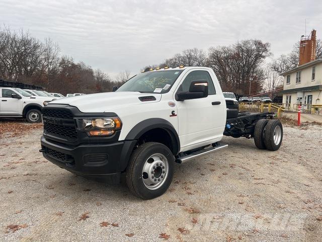 RAM 5500 캐빈 및 인테리어