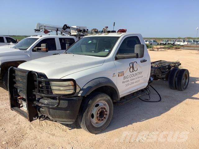 RAM 5500HD 캐빈 및 인테리어