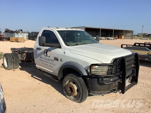 RAM 5500HD 캐빈 및 인테리어