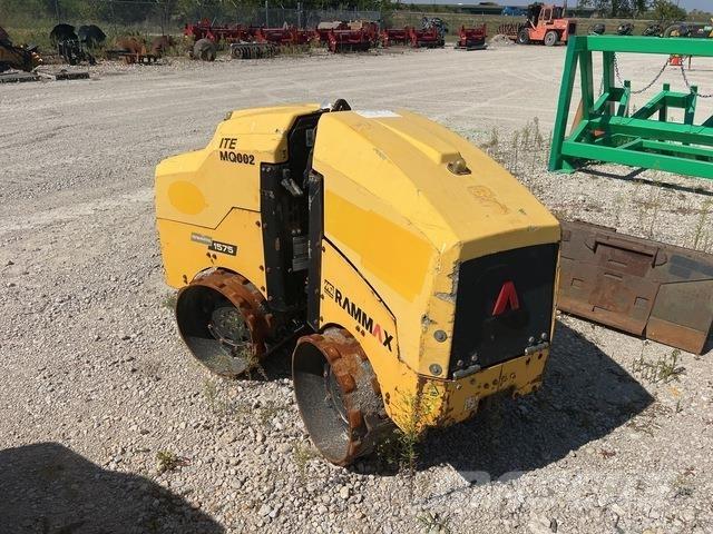 Rammax 1575 토양 다짐기