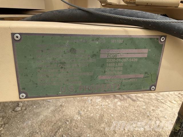  Raytheon M1102 기타 트레일러