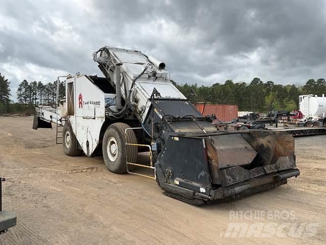 Roadtec 2500E 물자 수송 장비