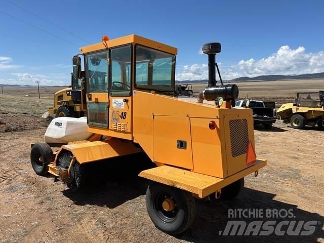 Rosco 4950 실내 청소기