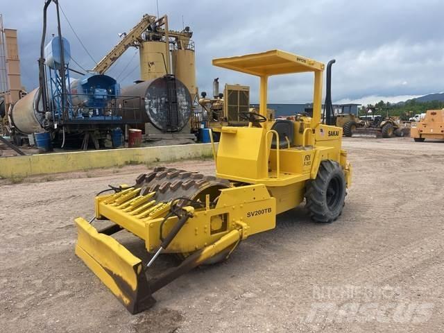 Sakai SV200TB 싱글 드럼 롤러