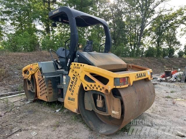 Sakai SW770HF 트윈 드럼 롤러