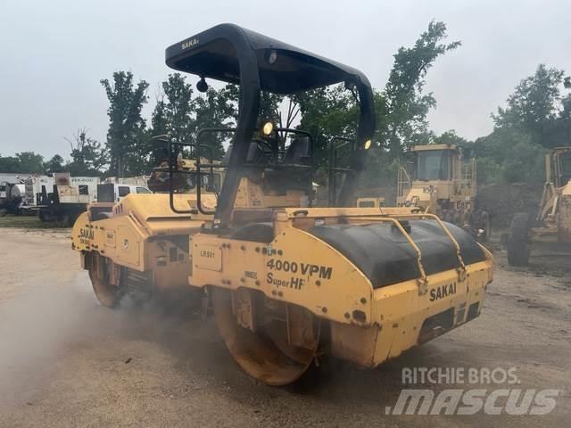 Sakai SW880 트윈 드럼 롤러