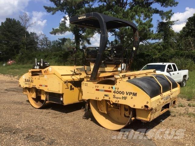 Sakai SW990 트윈 드럼 롤러