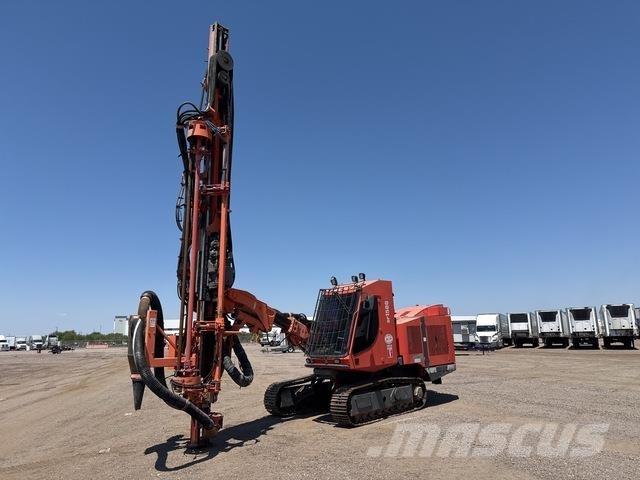 Sandvik DP1500 도로 굴착기