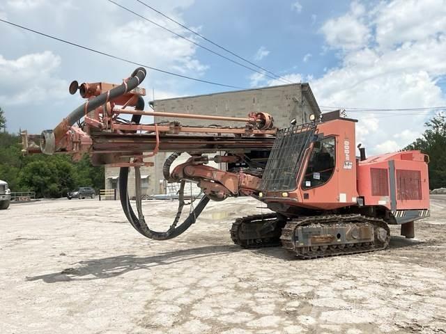 Sandvik DP800 도로 굴착기