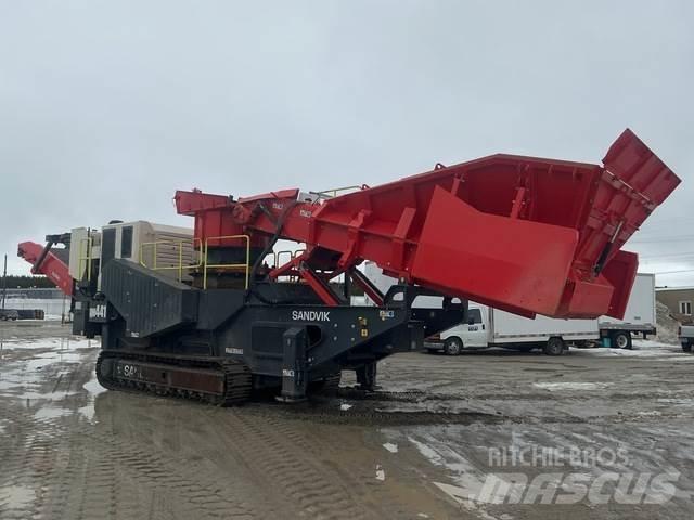 Sandvik QH441 크러셔