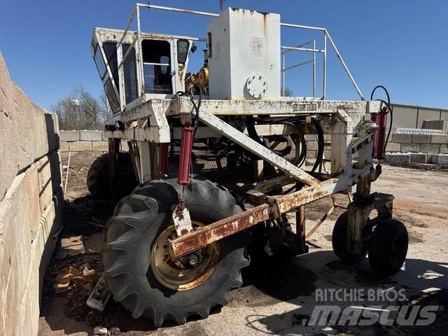 Scarab 14 HYD 컴포스트 터너