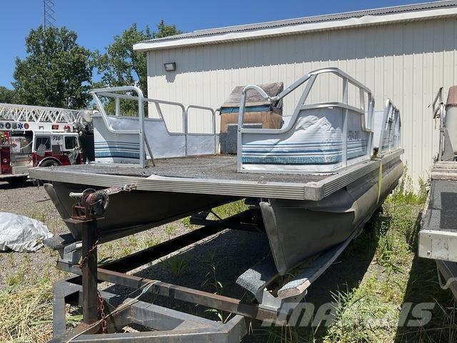  Sea Hunt 작업선, 바지선 및 너벅선