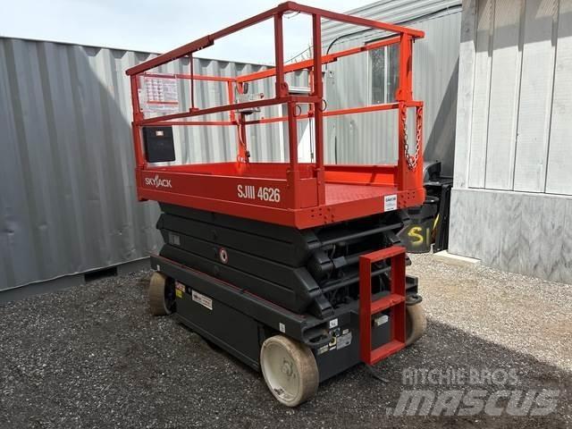SkyJack SJ4626 가위형 리프트