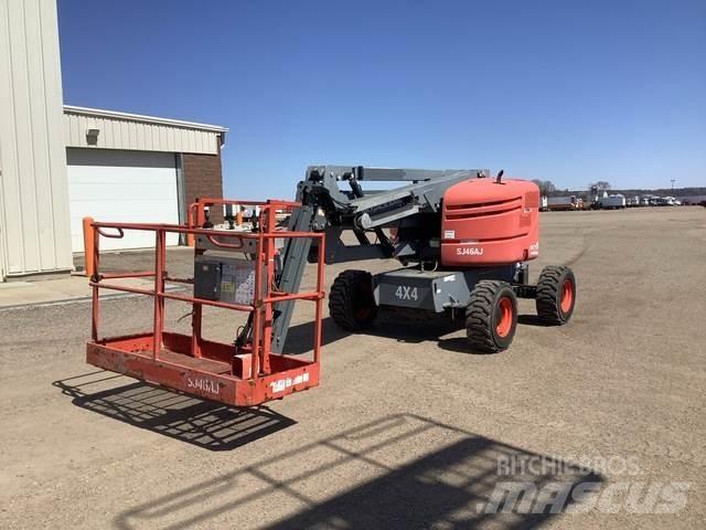 SkyJack SJ46AJ 관절형 전동이동 리프트