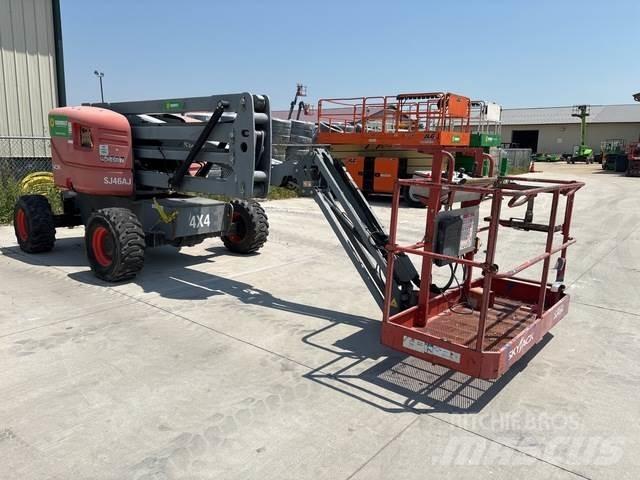 SkyJack SJ46AJ 관절형 전동이동 리프트