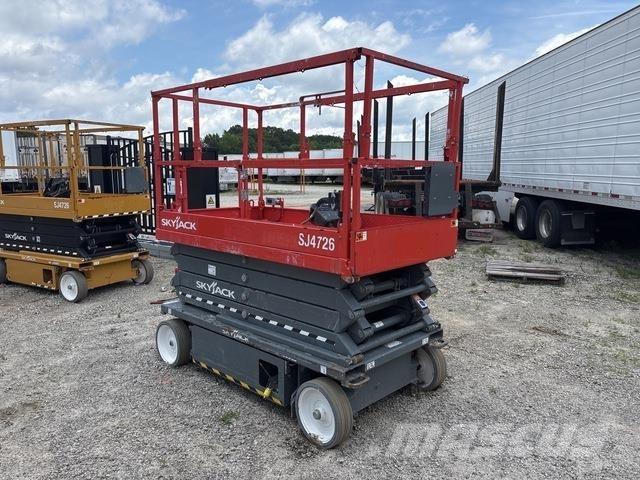 SkyJack SJ4726 가위형 리프트