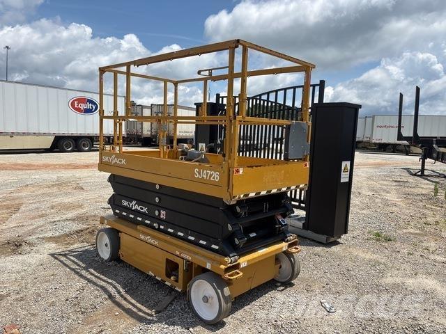SkyJack SJ4726 가위형 리프트