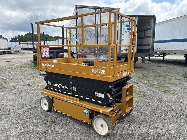 SkyJack SJ4726 가위형 리프트