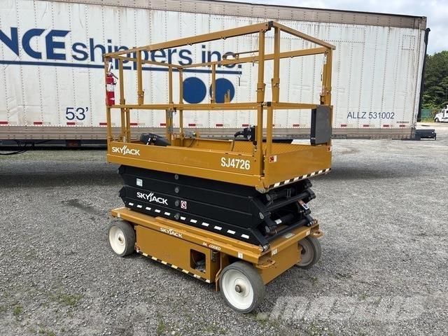 SkyJack SJ4726 가위형 리프트