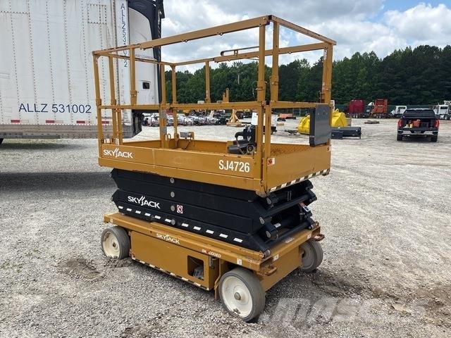 SkyJack SJ4726 가위형 리프트