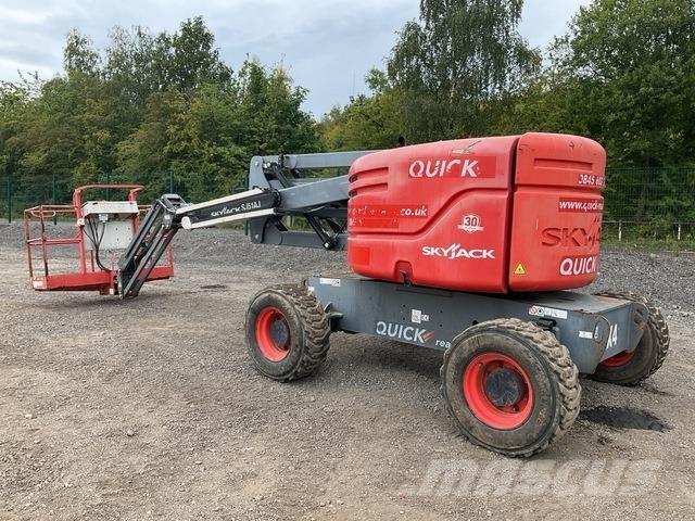 SkyJack SJ51AJ 관절형 전동이동 리프트