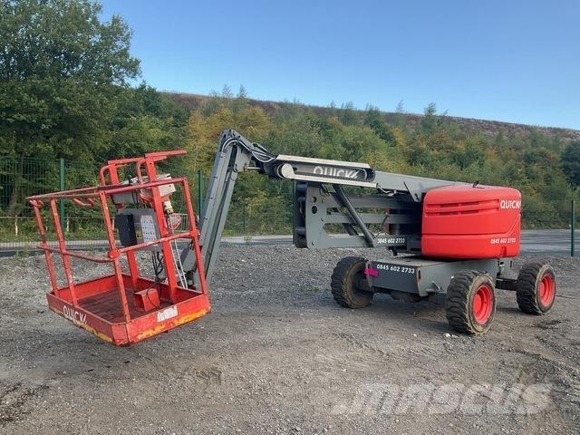 SkyJack SJ51AJ 관절형 전동이동 리프트