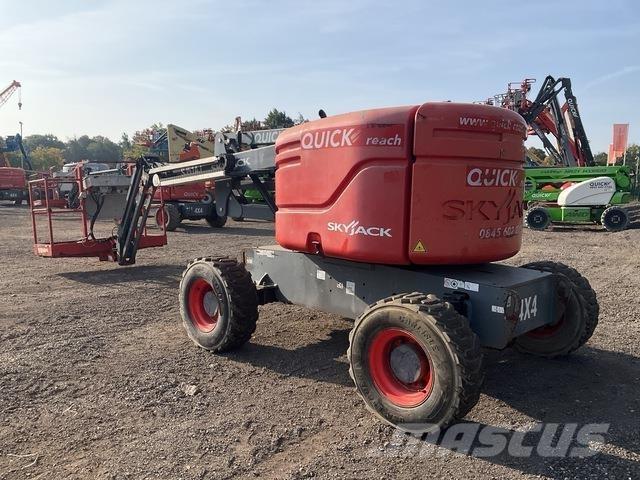 SkyJack SJ51AJ 관절형 전동이동 리프트