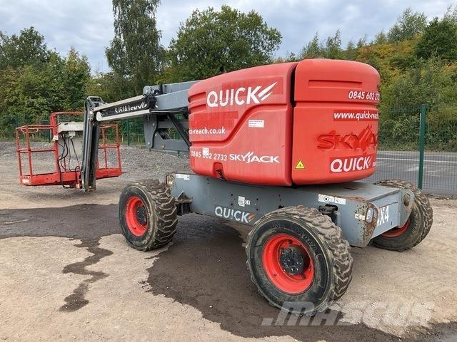 SkyJack SJ51AJ 관절형 전동이동 리프트