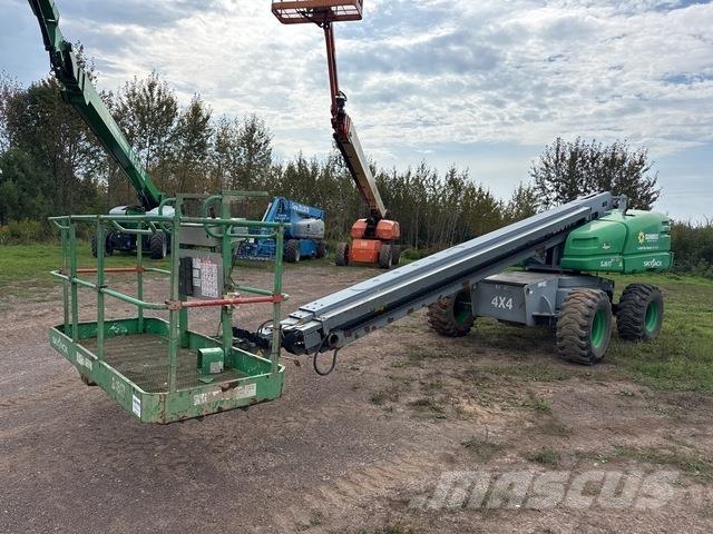 SkyJack SJ61T 견인식 전동이동 리프트