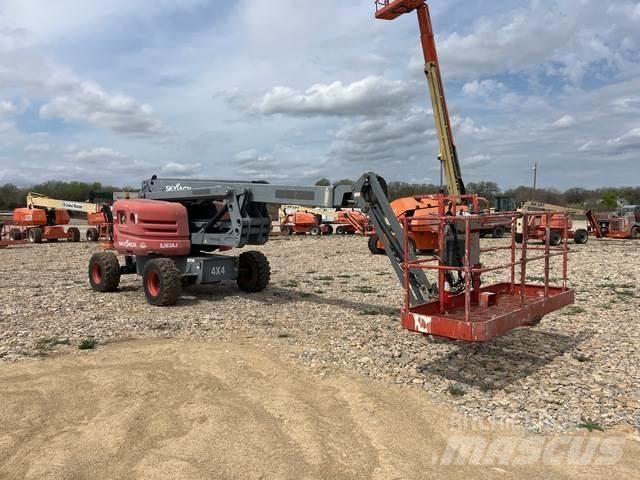 SkyJack SJ63AJ 관절형 전동이동 리프트